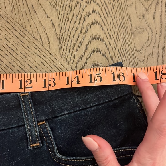 7 For All Mankind Jen 7 Mid Short Sculpting Panel NWT size 12 - Picture 8 of 10